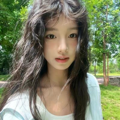 蓝与白形成的蔚蓝色